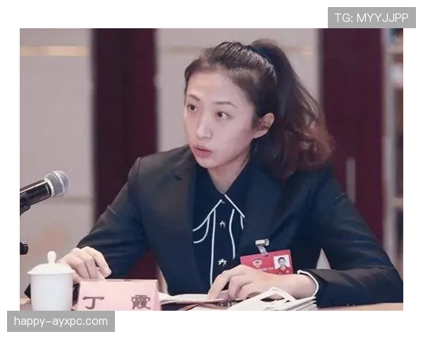 丁霞赛场外的生活太反差了,谁想到她竟然这样花钱炸裂! 丁霞赛场外的生活太反差了,谁想到她竟然这样花钱炸裂!
