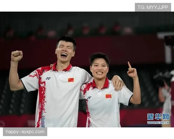 黄东萍训练完顺手买了个包，价格够我交三年房租